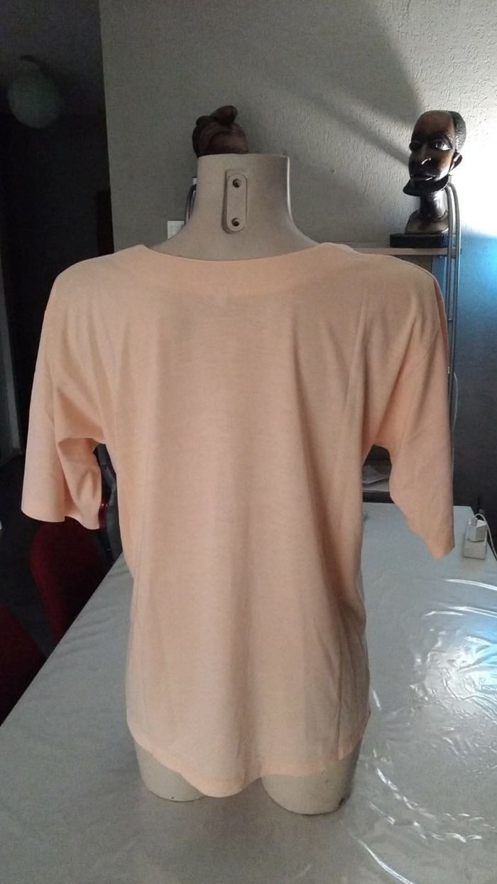 Tee-shirt femme T.38 - photo numéro 2