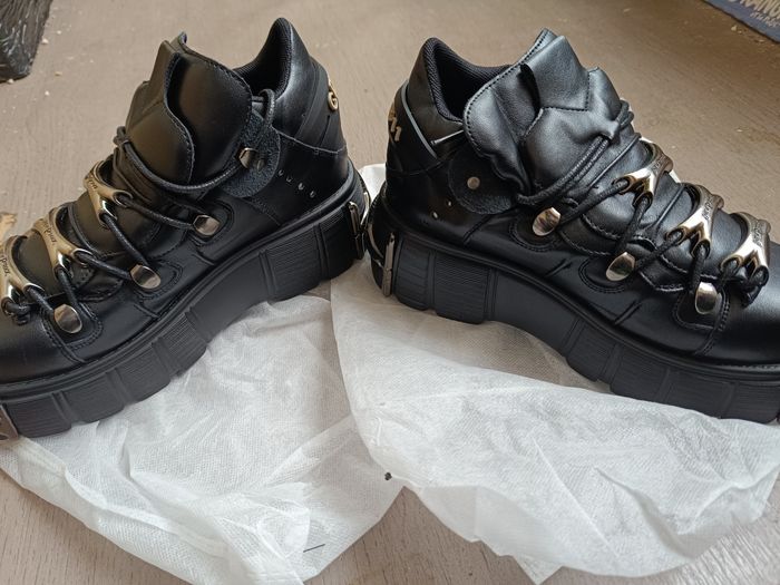 Chaussure - photo numéro 3