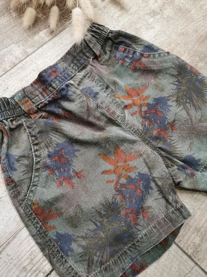 🌺Très joli Short tropical vert terracotta feuillage 6/9mois - photo numéro 5