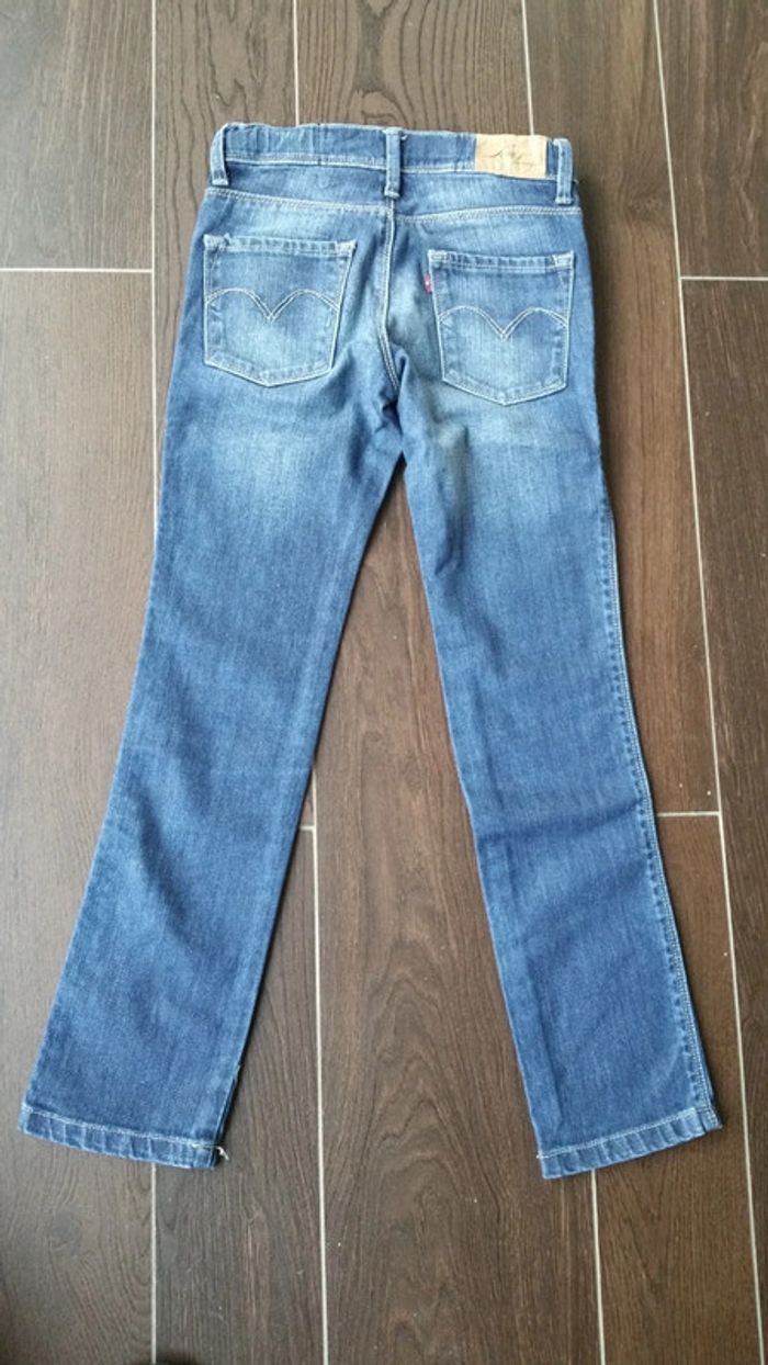 Jean Levi's 8 ans - photo numéro 2