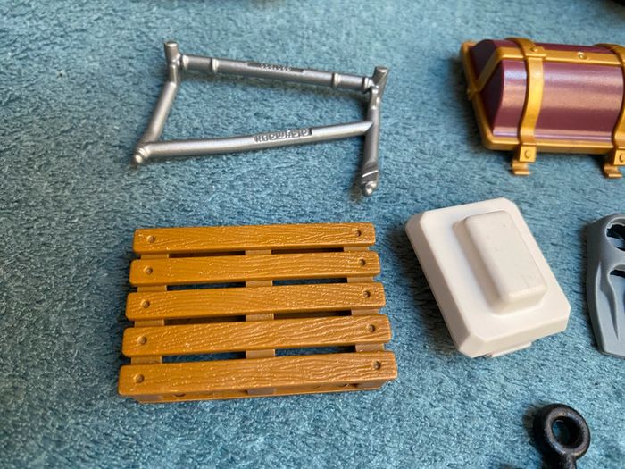 Petit vrac playmobil : barque coffre trésor palme palette encre casquette - photo numéro 7