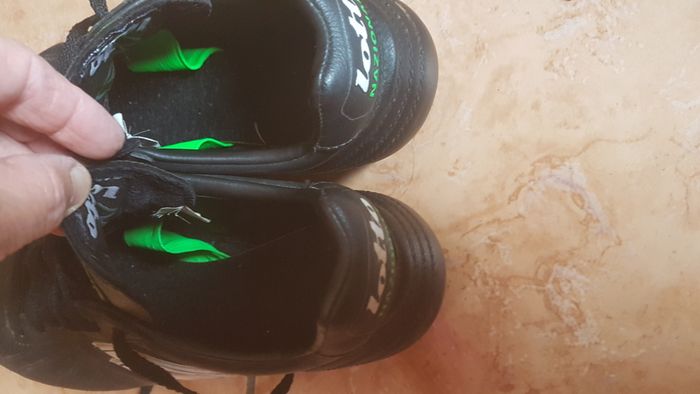 Chaussures de foot à crampons 43 noires Lotto - photo numéro 8