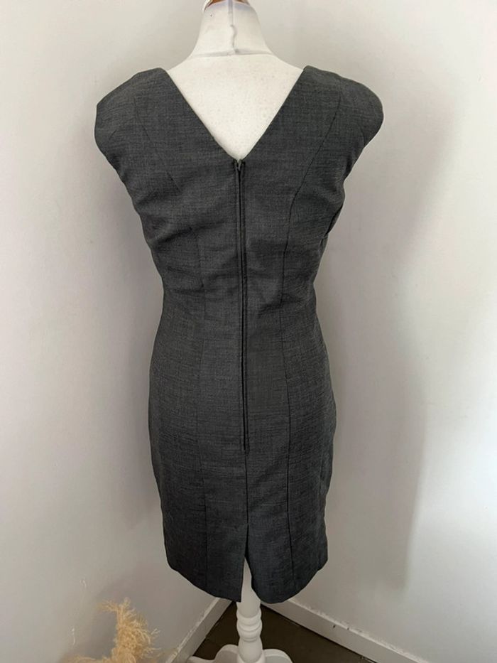 Robe cintrée grise H&M M - photo numéro 5