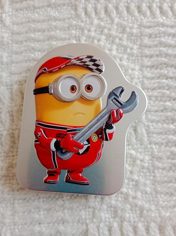 boite métallique Minion