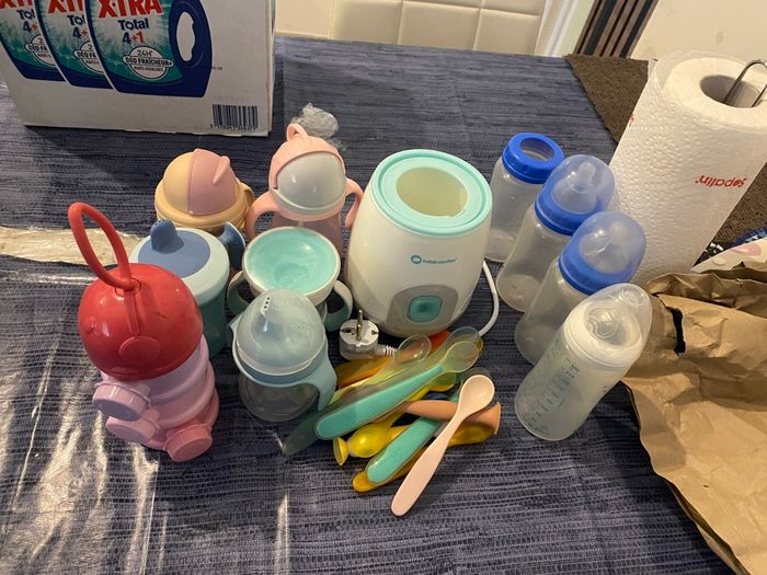 Chauffe biberons + biberons+ tasse apprentissage et cuillères - photo numéro 5