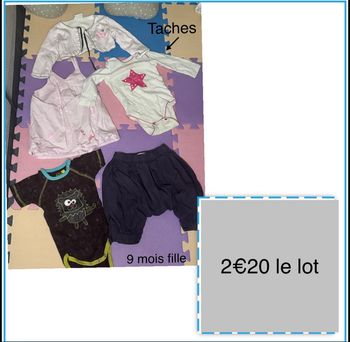 Lot de vêtements bébé