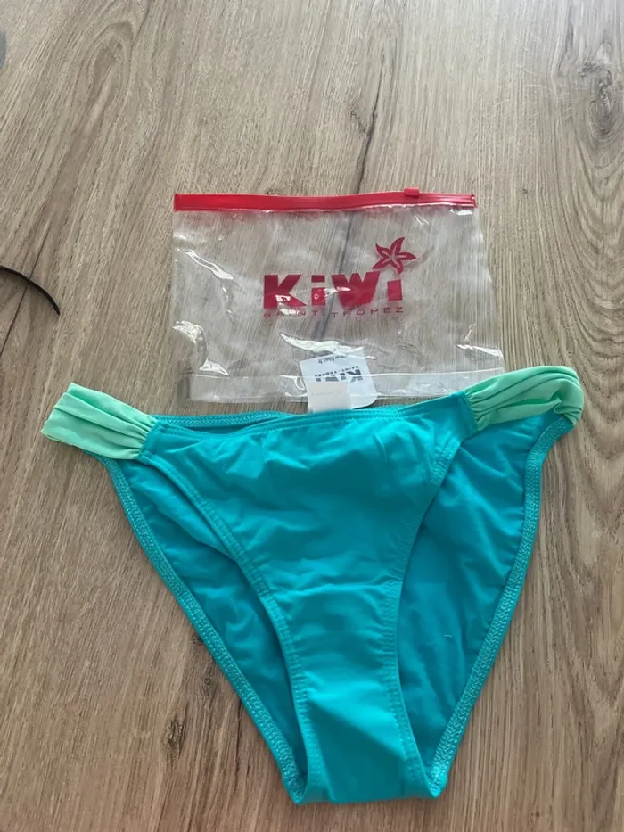 Bas de maillot de bain échancrée Kiwi St Tropez taille 40 neuf