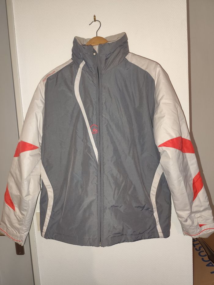 Blouson ski anorak veste d'hiver ski quechua (idem wedze) de Decathlon taille 40  pour femme - photo numéro 2