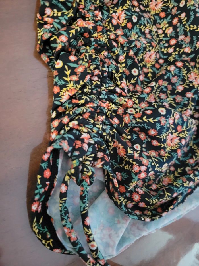 Haut maillot de bain grossesse Liberty/fleurs - photo numéro 2