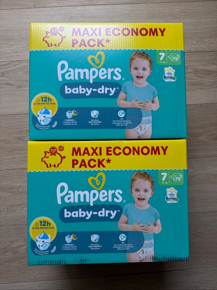 144 couches Pampers baby dry taille 7