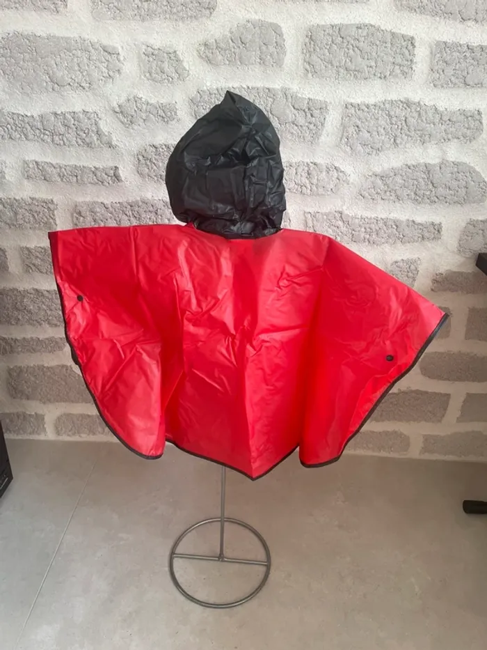 Poncho Cape ciré manteau imperméable 3 ans Disney Minnie - photo numéro 2