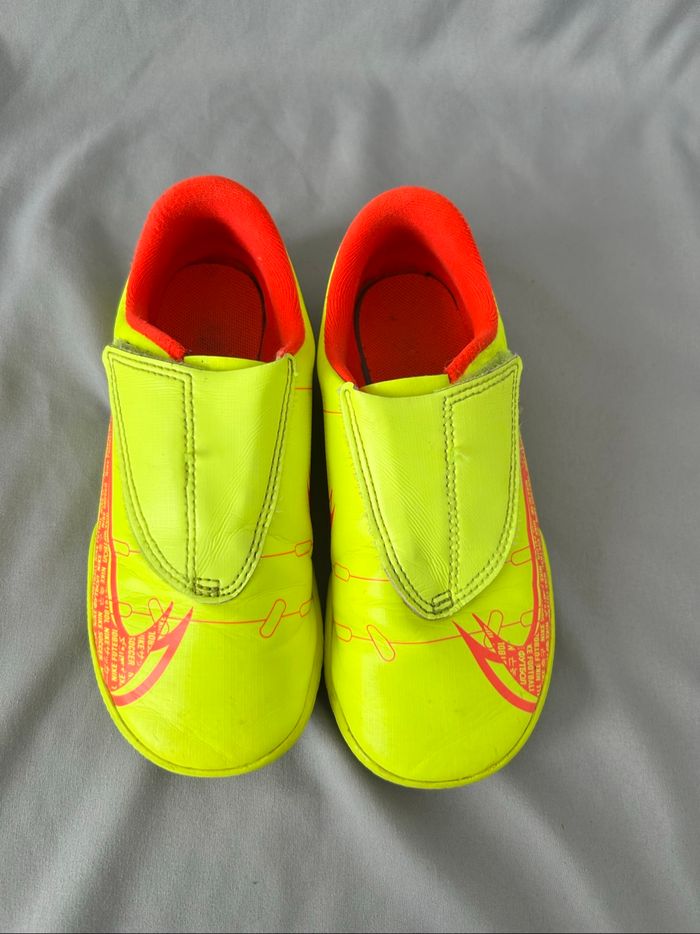 Basket Nike à scratch jaune et orange fluo enfant 28,5 - photo numéro 2