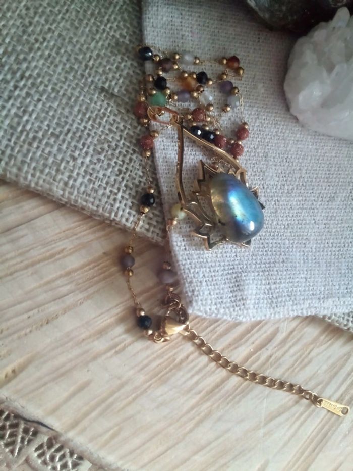 Collier fleur de lotus et multiples pierres semi précieuses - photo numéro 5