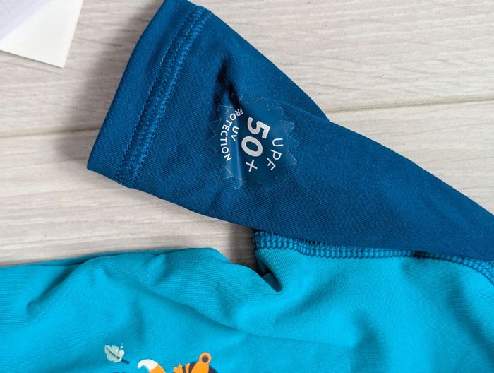 Lot 3 maillot de bain 12mois 2 maillot anti UV 50+ - photo numéro 7