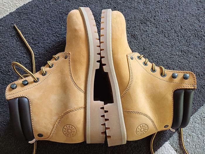 Chaussure d’hiver,bottines, bottes, chaussures de marche - photo numéro 3