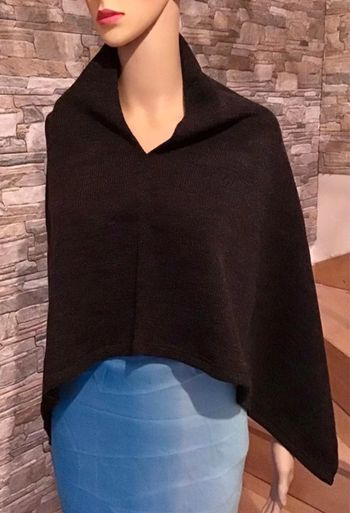 Couvre épaule châle poncho tour de cou en laine  gris