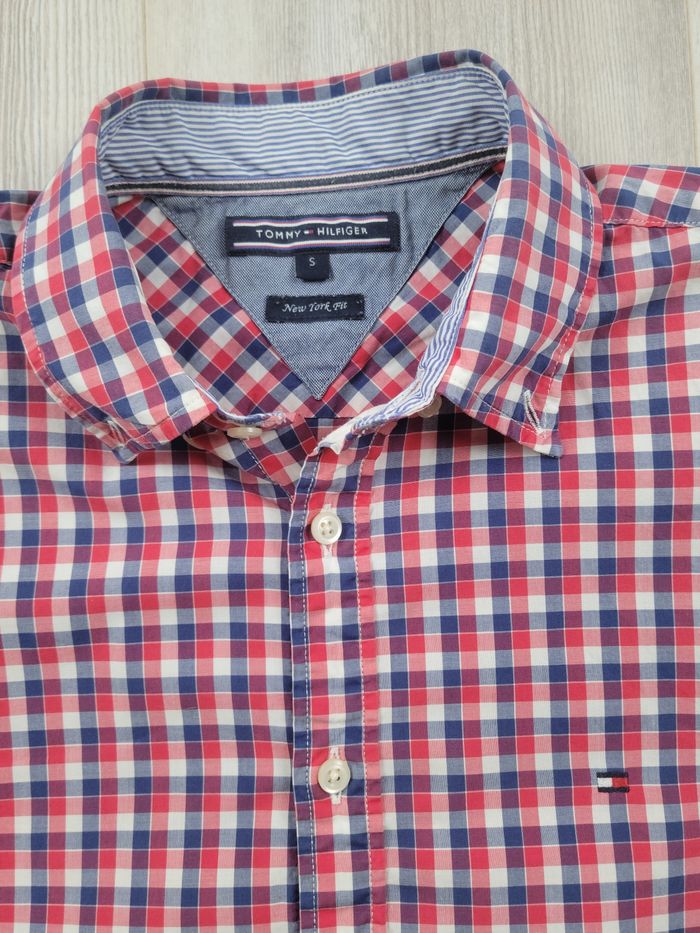 Chemise Tommy Hilfiger – New York Fit – Taille S – Petit Carreaux Bleu Blanc Rouge - photo numéro 2