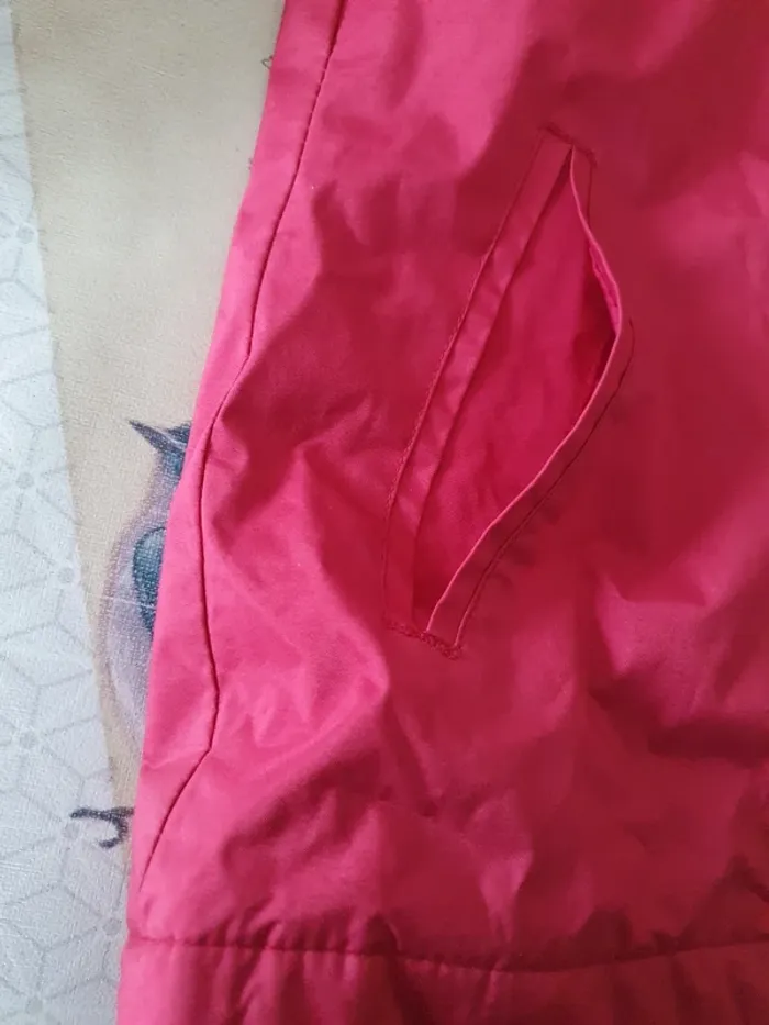 Veste à capuche 6 ans. - photo numéro 3