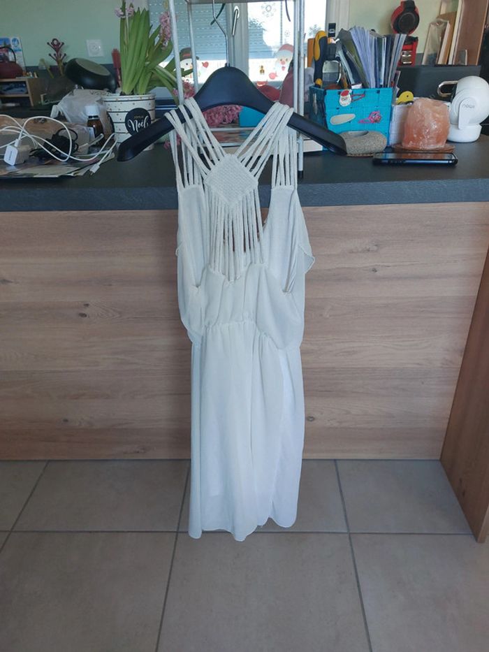 Jolie robe blanche été - photo numéro 2