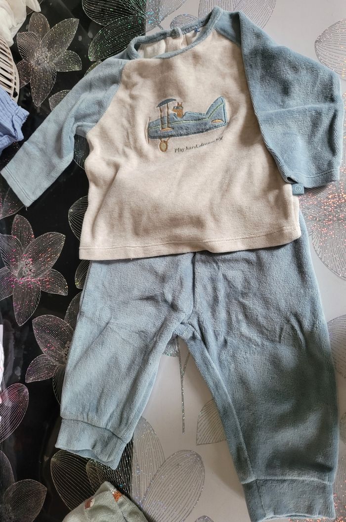Lot 2 pyjamas 6 mois - photo numéro 3