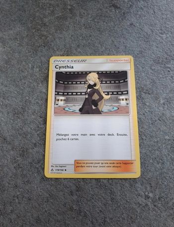 Carte Pokémon Dresseur Cynthia
