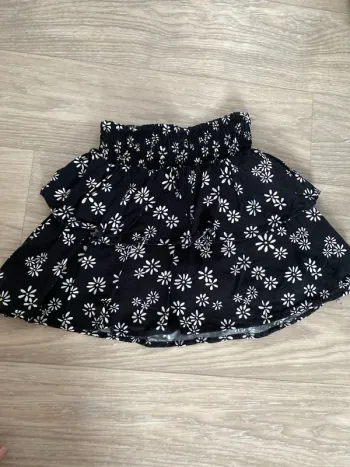 Jupe à volants fleurie kiabi 5 ans