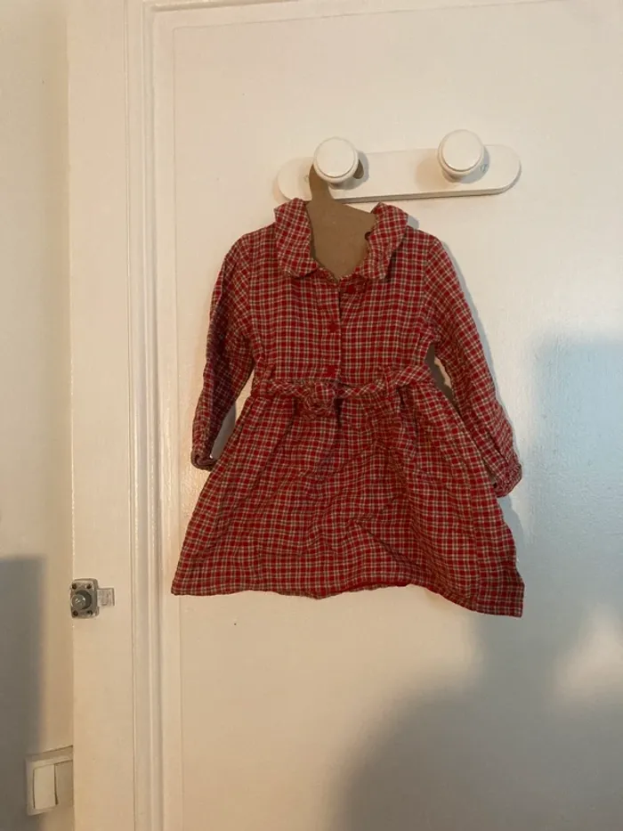đź‘— Robe Ă carreaux rouge KIABI - Taille 18 mois