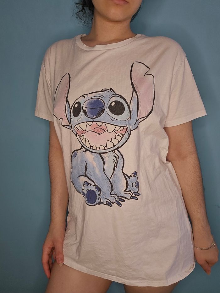 T shirt Disney Stitch Taille L comme neuf - photo numéro 3