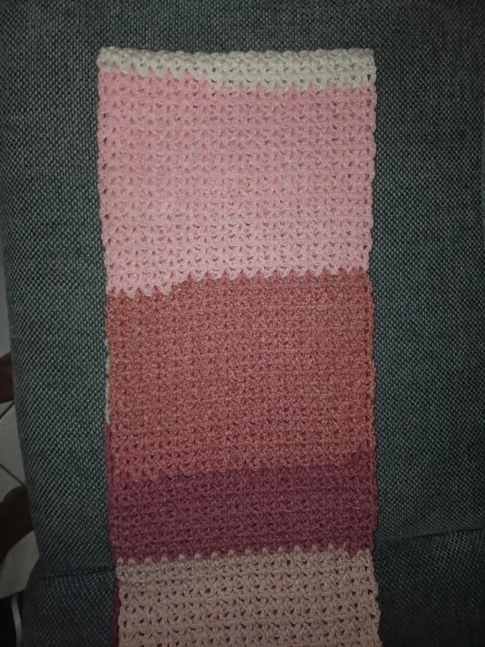 Jolie écharpe pour l'hiver fair main au crochet - photo numéro 4