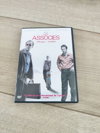 DVD (les associés)
