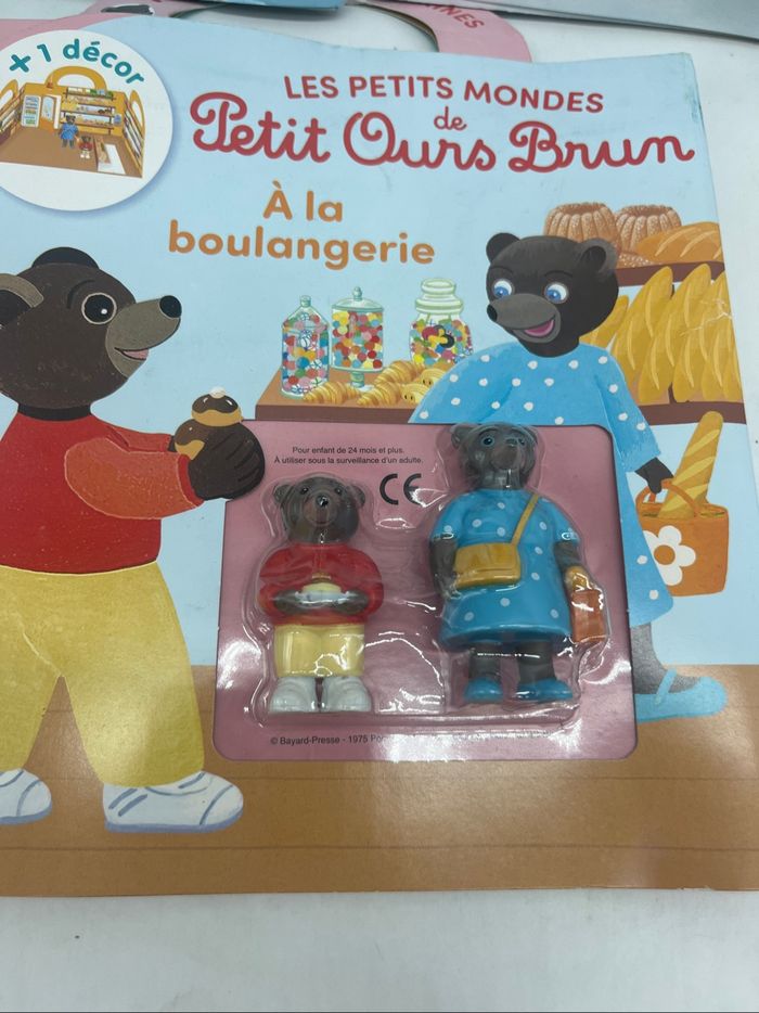 Lot de 3 livres magazines les petits mondes de Petit ours brun avec ces figurines Neuf - photo numéro 3
