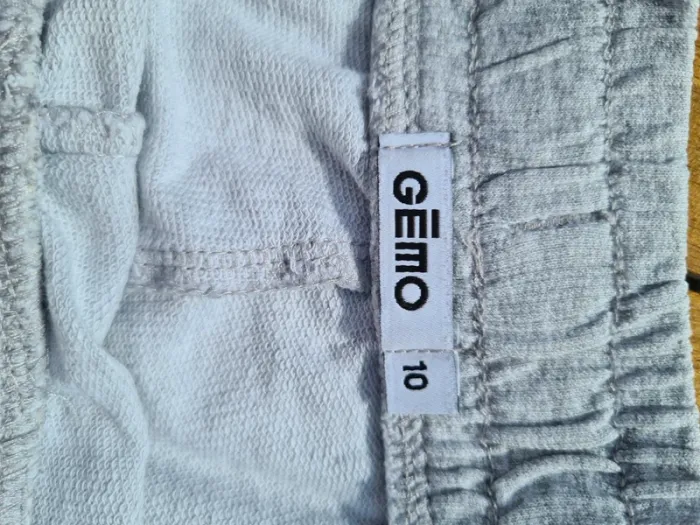 Short fille - photo numéro 3