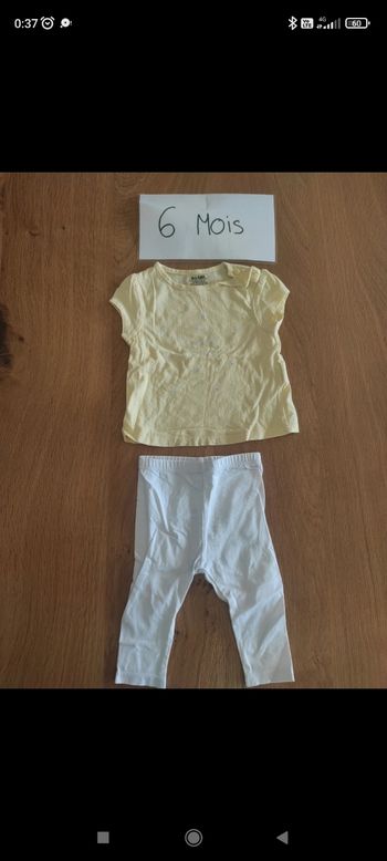 Ensemble bébé fille taille 6 mois neuf juste lavé leggings et t-shirt manches courte