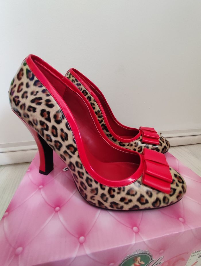 Paire Pin-up T39 Léopard et rouge vernis. - photo numéro 3