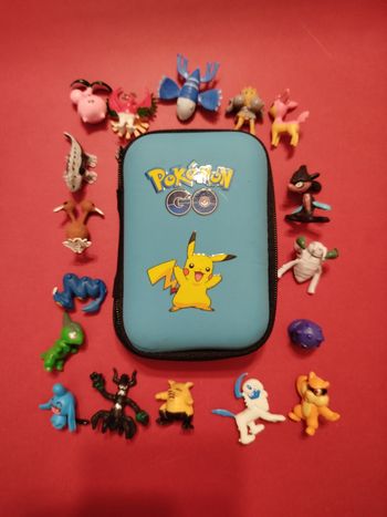 Étui de rangement Pokémon Go + Figurines