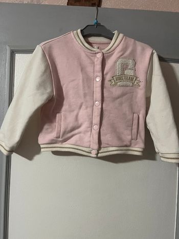 Veste fille taille 4 ans marque Orchestra bon état