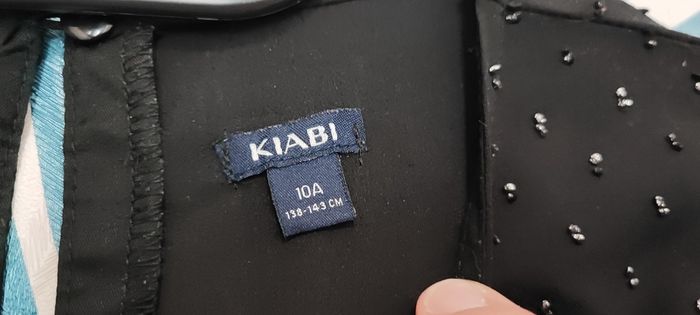 🌸 Blouse brillante - Noir - Kiabi - 10 ans - Neuve 🌸 - photo numéro 7