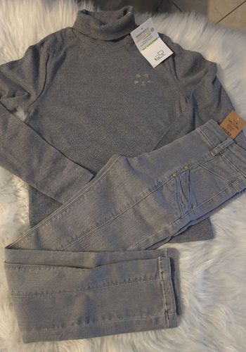 Neufs (non portés) 🏷🥰😍ensemble sous pull et jeans super skinny 8 ans fille 😍🥰🩷