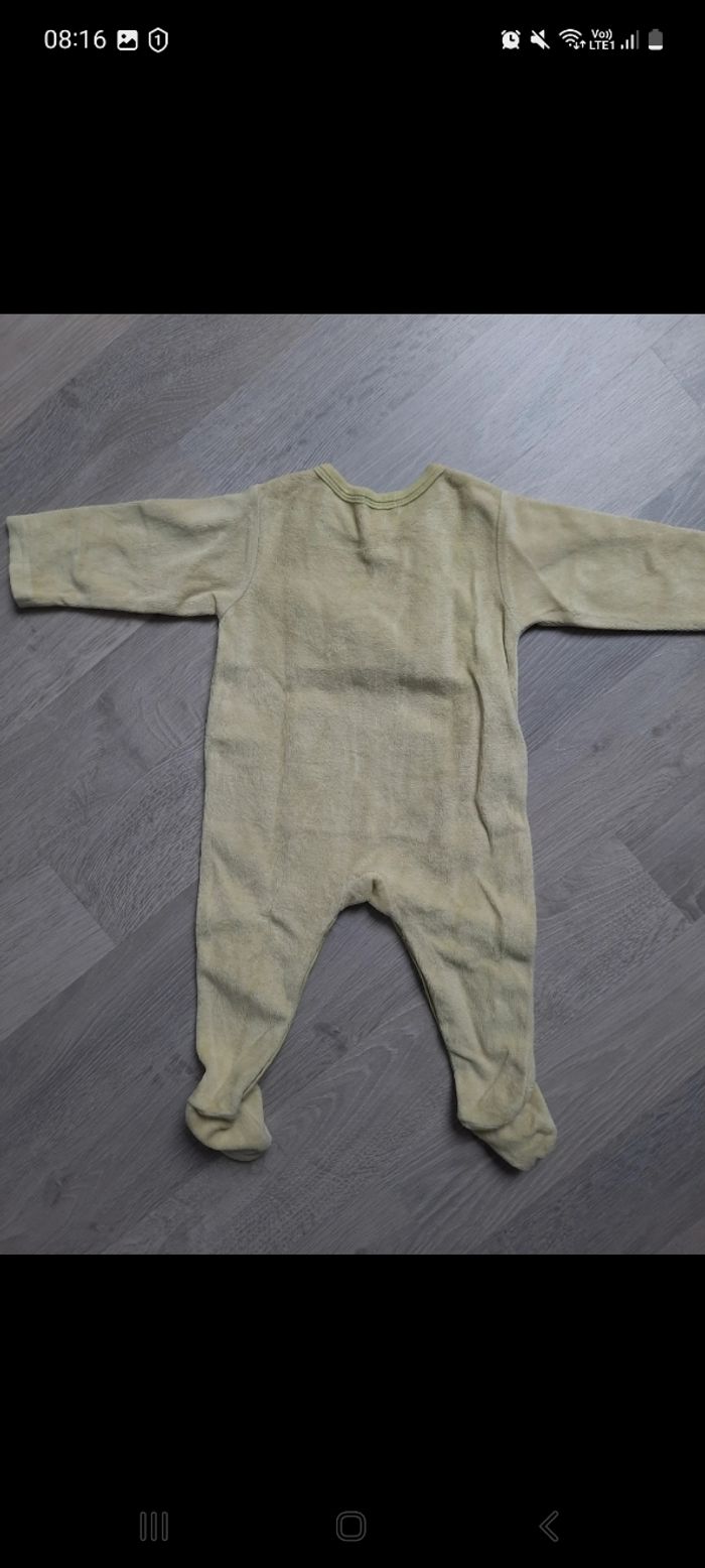 Pyjama velours 6 mois - photo numéro 3