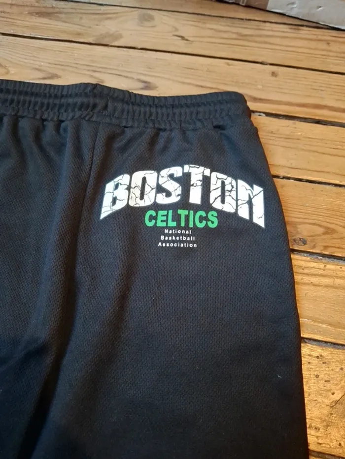 Short hulk taille 7/8 ans - photo numéro 6