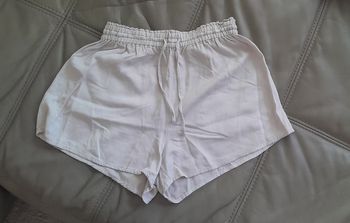 Short fille