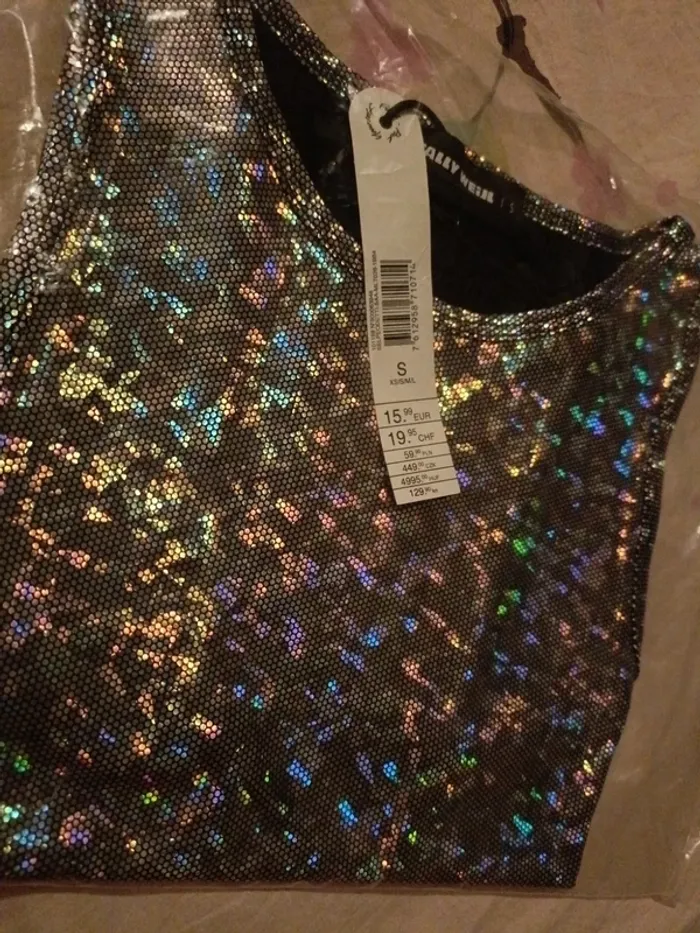 Tee shirt holographique Tally weijl taille s neuf - photo numéro 3