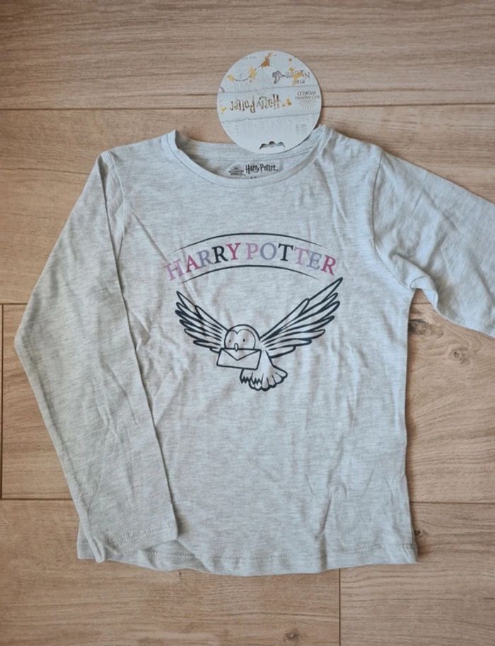 Haut harry potter 6 ans neuf avec etiquette