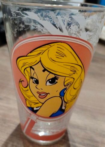 Verre falbala parc asterix