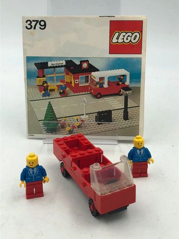 Lego Vintage Véhicule + 2 mini figurines + notices N•379