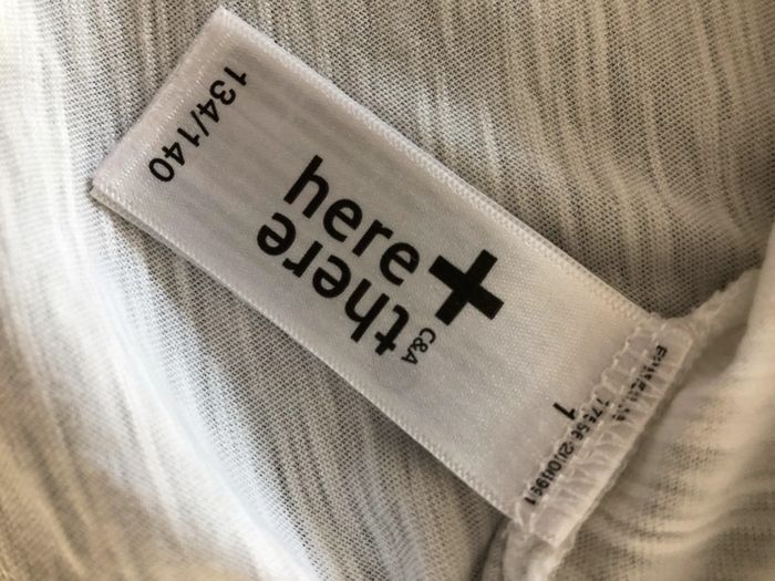 T-shirt blanc C&A motifs fleur - photo numéro 4