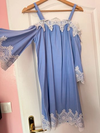 Robe  épaules nues