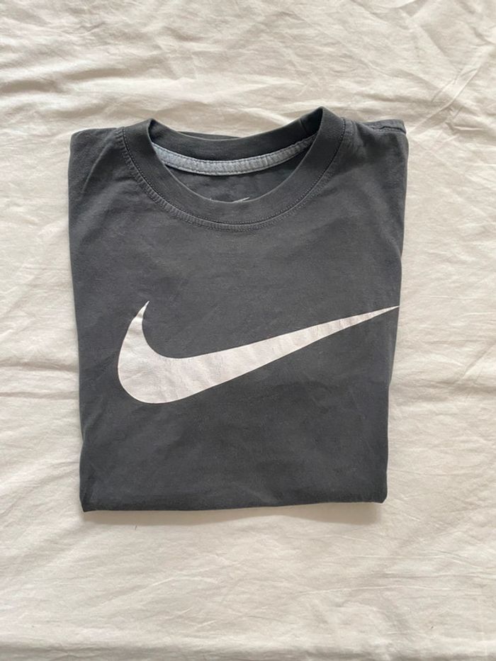 t-shirt nike taille S femme - photo numéro 4