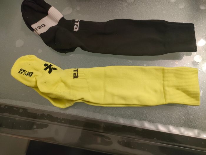 Lot chaussettes de foot 27/30