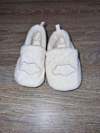 Chaussons 3-6 mois + chaussures